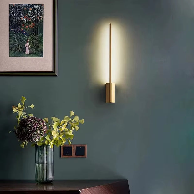 Sleek LED Wall Sconce - Stylish Indoor Lighting for Bedrooms and Living Spaces