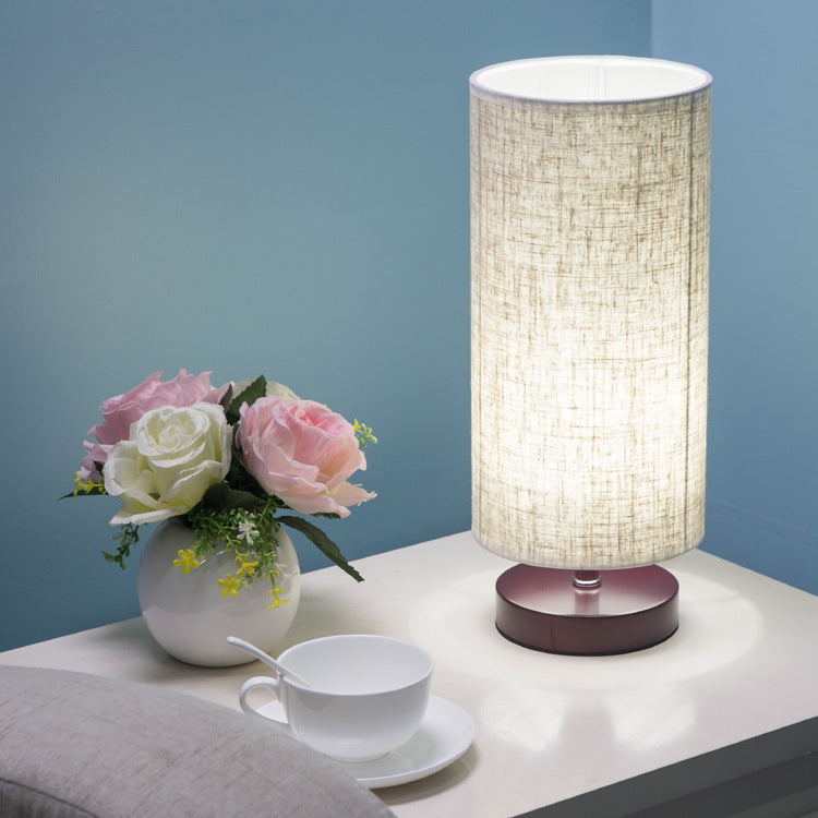 Simple round linen table lamp