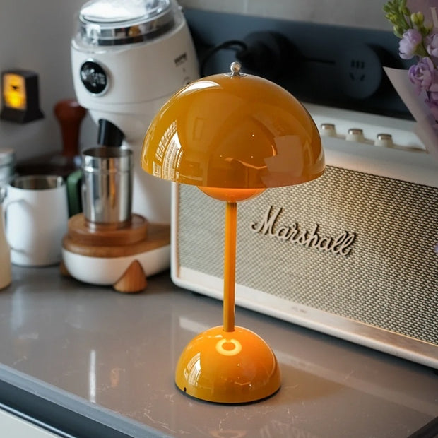Retro Bud Table Lamp Atmosphere Wireless Charging Table Lamp