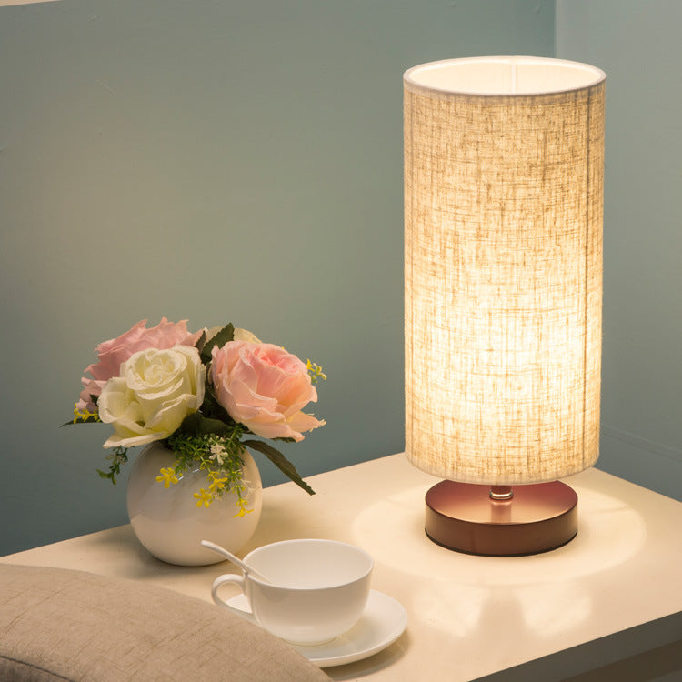 Simple round linen table lamp