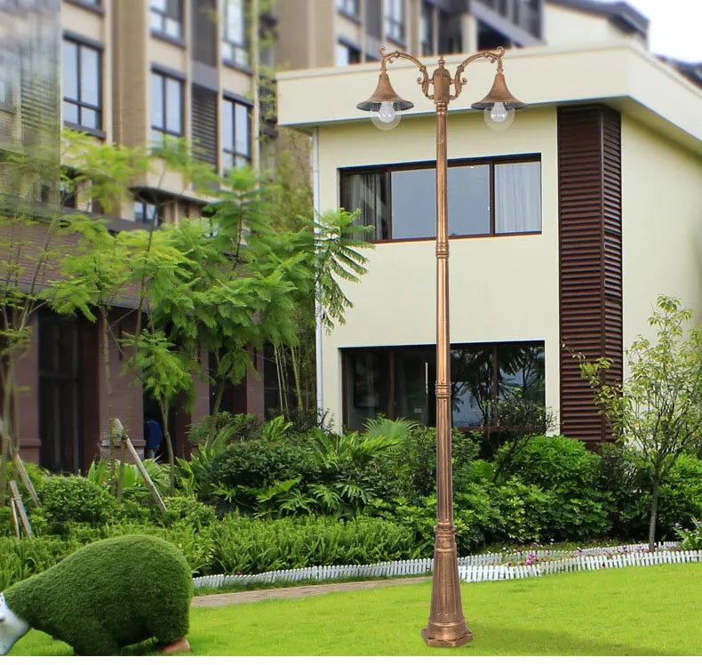 European Outdoor Waterproof Garden Light Villa Courtyard Lawn Lamp Community Park High Pole Street Lamps Landscape Lighting