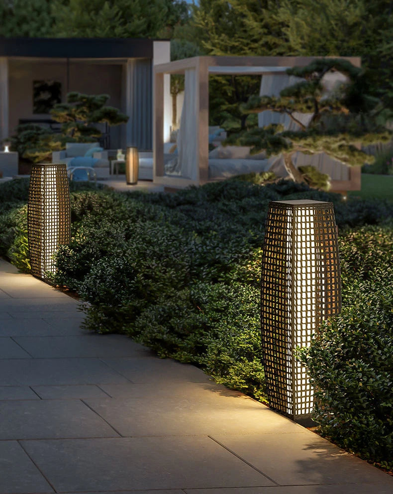 Creative New LED Solar Imitation Rattan Hollow Floor Lamp for Outdoor Courtyard Garden Projection Atmosphere Lighting