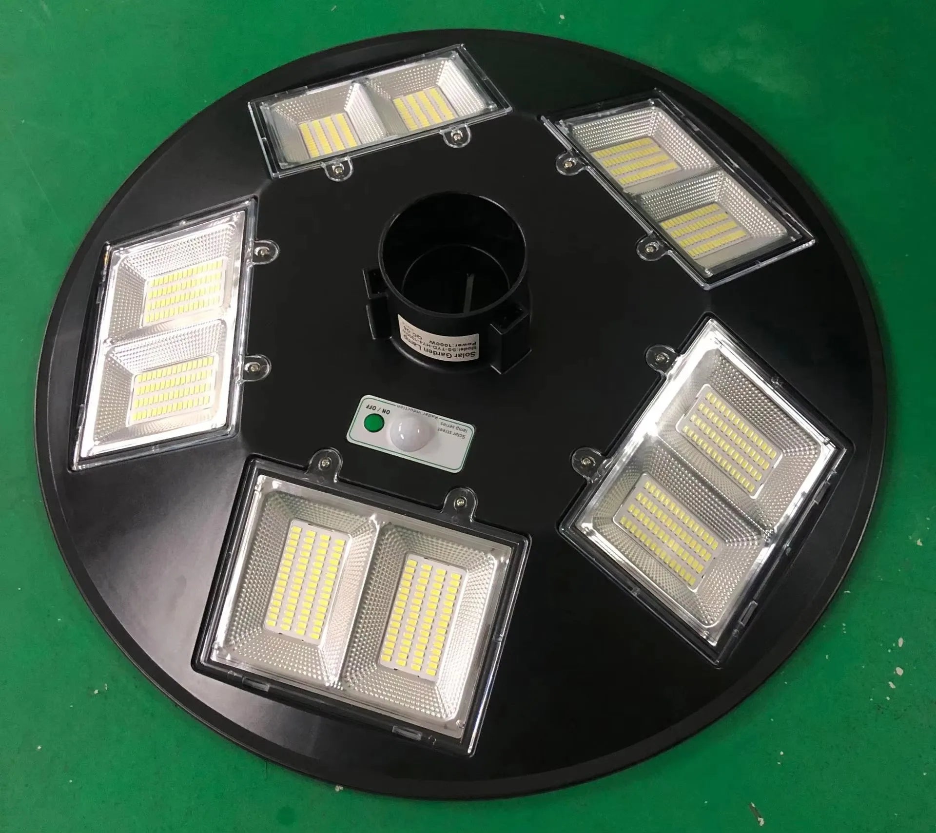 Solar Street Light 300W 400W 500W Waterproof Yard Lamp PIR Motion Sensor Garden Outdoor UFO Lighting with Remote
