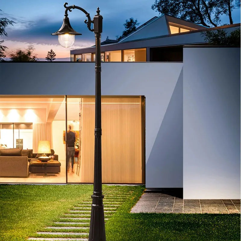 European Outdoor Waterproof Garden Light Villa Courtyard Lawn Lamp Community Park High Pole Street Lamps Landscape Lighting